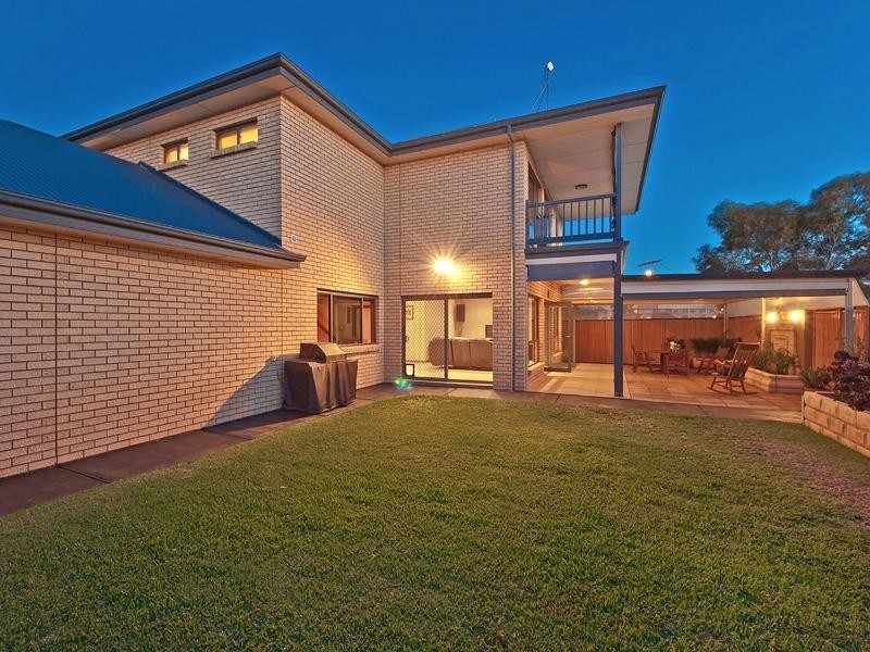 14 Azores Court, Mawson Lakes SA 5095