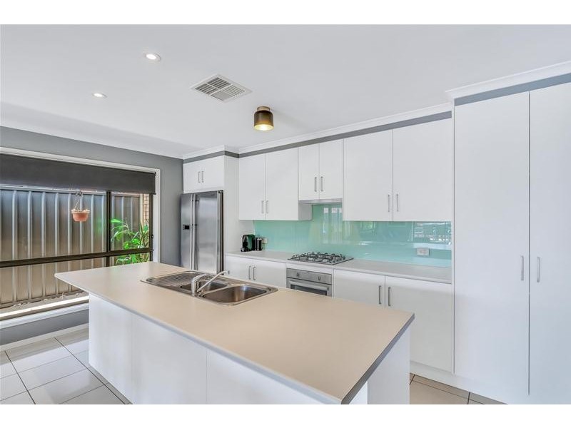 15 Olive Grove, Munno Para West SA 5115