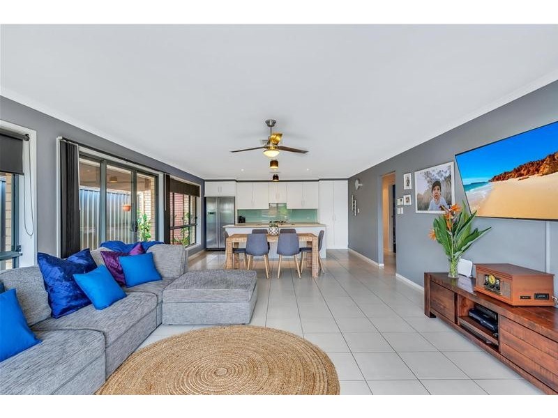 15 Olive Grove, Munno Para West SA 5115