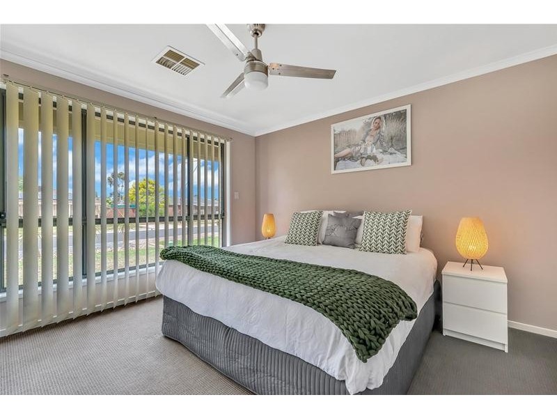 15 Olive Grove, Munno Para West SA 5115