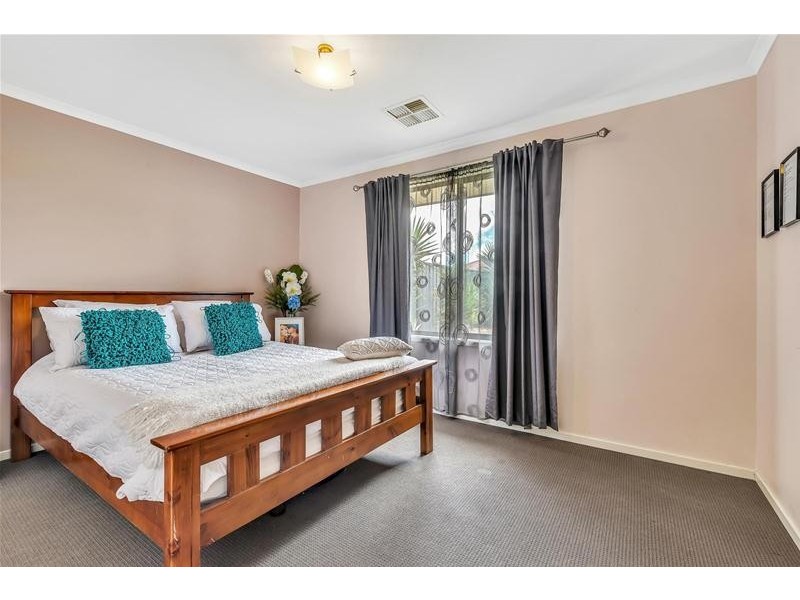 15 Olive Grove, Munno Para West SA 5115