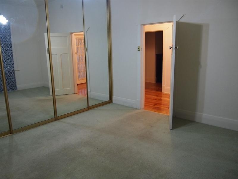 52 Oval Avenue, Woodville South SA 5011