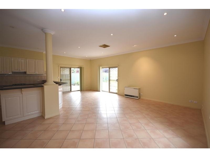 51 Mallard Crescent, Mawson Lakes SA 5095