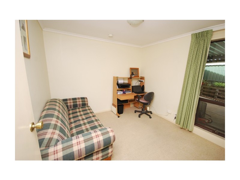 16 Cockatoo Street, Modbury Heights SA 5092