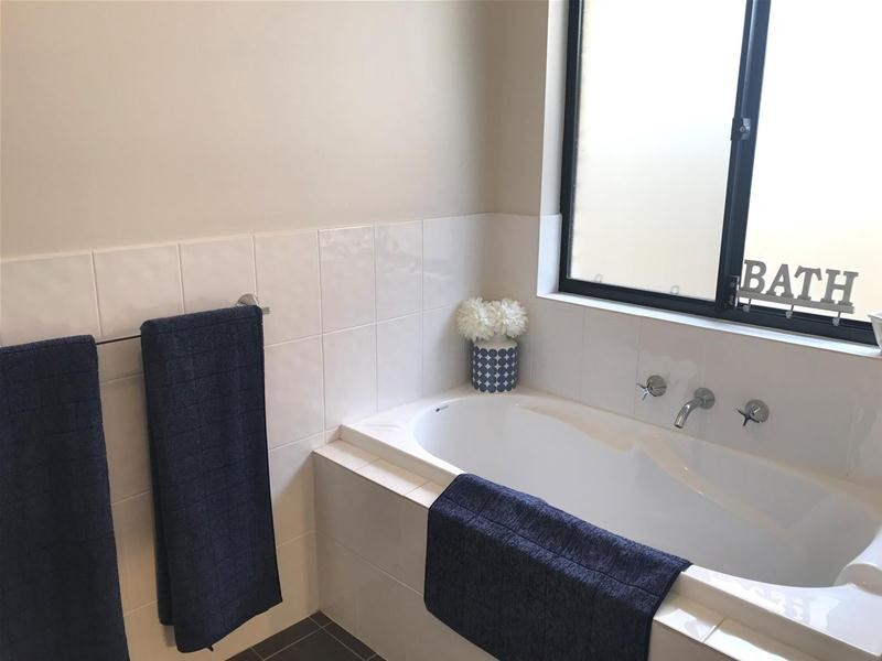 10/4 Baudin Avenue, Fairview Park SA 5126