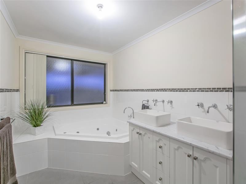 20 Enterprise Circuit, Andrews Farm SA 5114