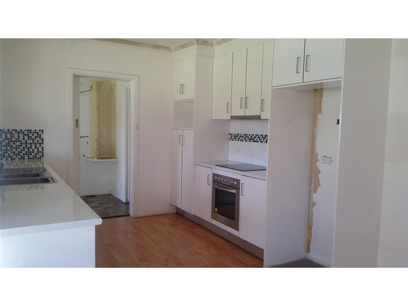 33 Kalina Avenue, Para Vista SA 5093