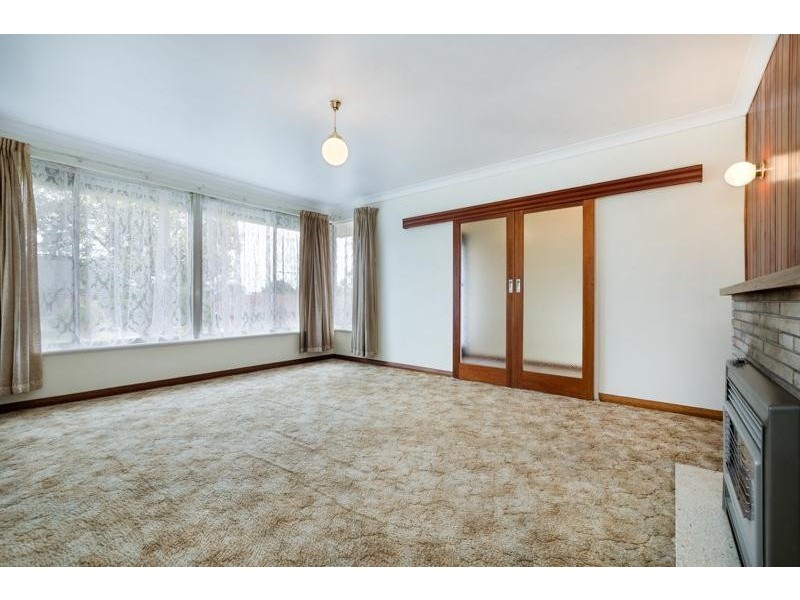 3 Glen Crescent, Vista SA 5091