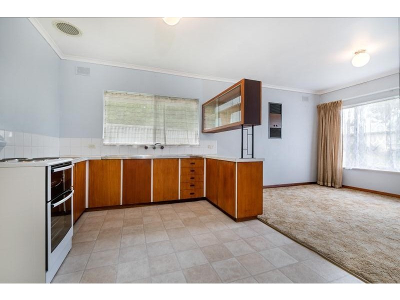 3 Glen Crescent, Vista SA 5091