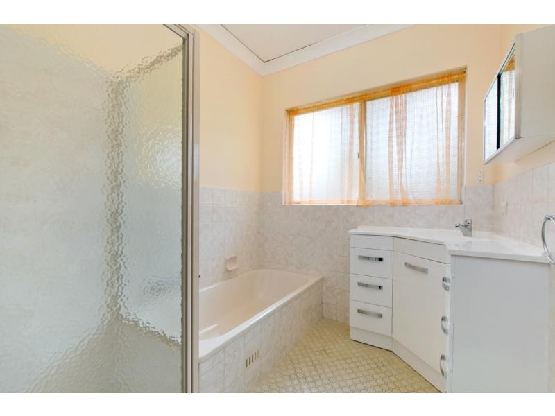 3 Glen Crescent, Vista SA 5091