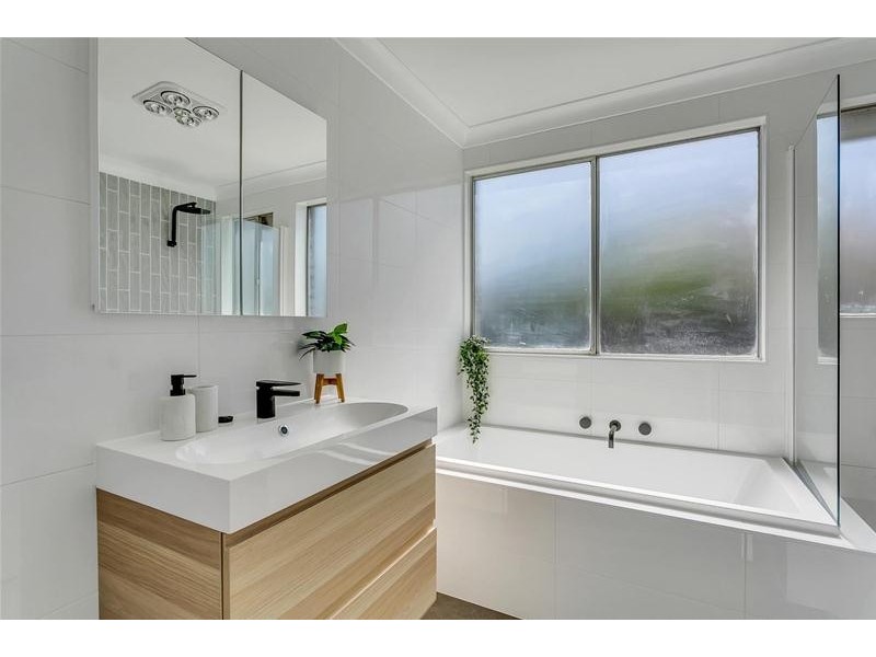 11 Pitman Court, Redwood Park SA 5097