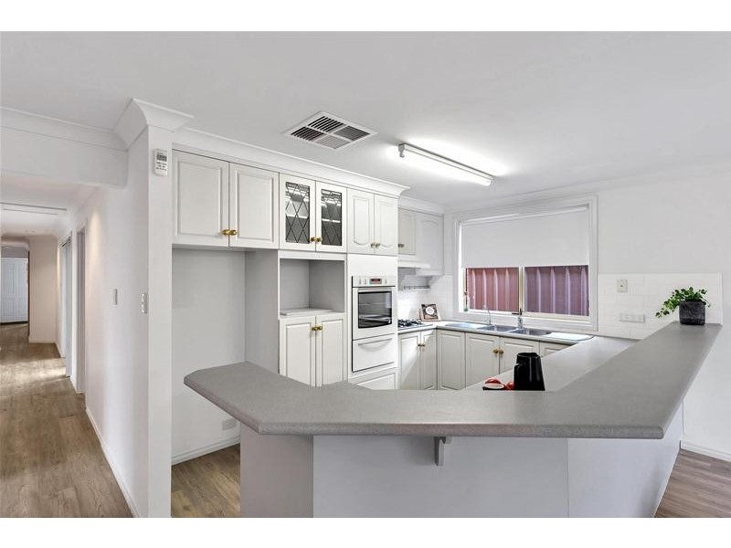 15 Attingham Crescent, Oakden SA 5086