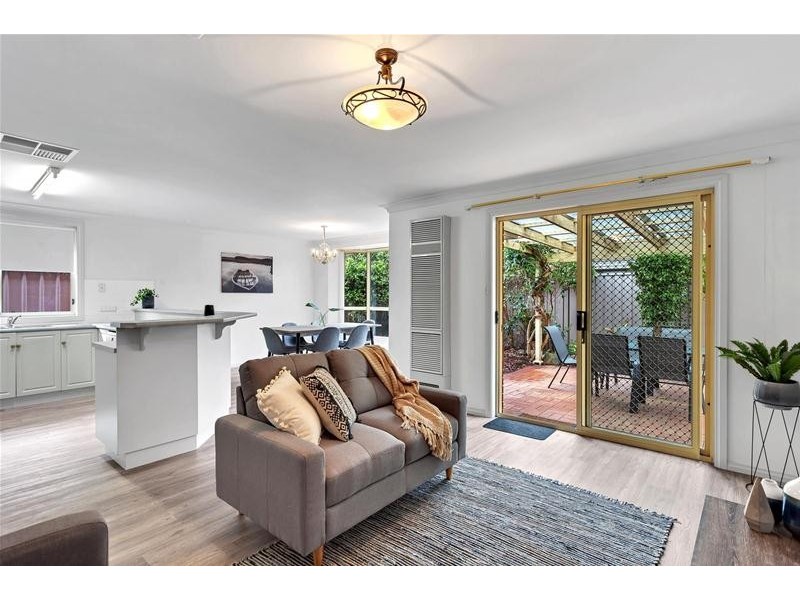 15 Attingham Crescent, Oakden SA 5086