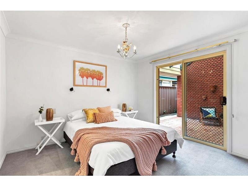 15 Attingham Crescent, Oakden SA 5086