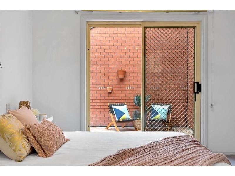 15 Attingham Crescent, Oakden SA 5086