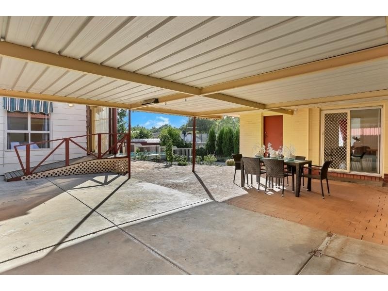 32 Vine Street, Surrey Downs SA 5126