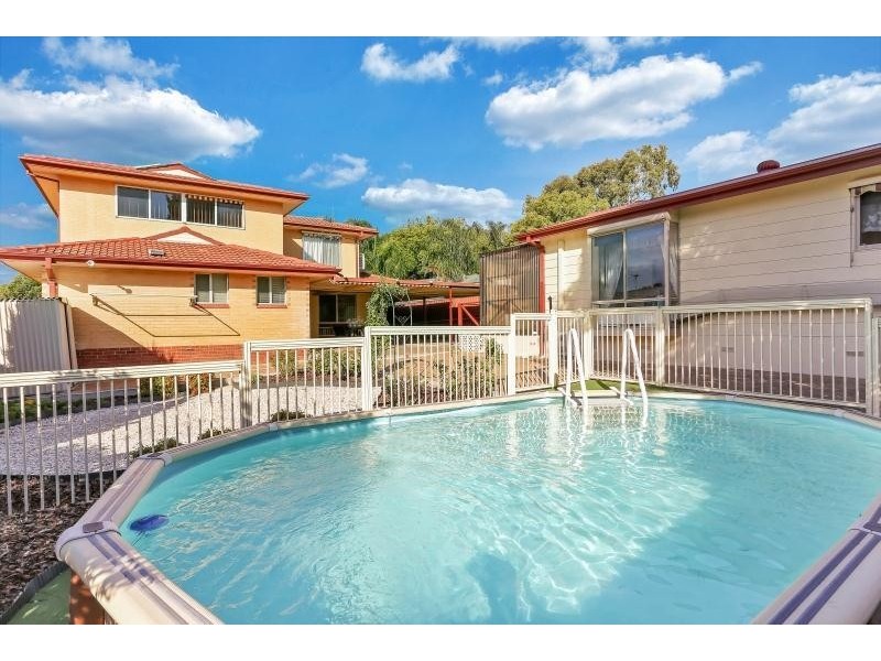 32 Vine Street, Surrey Downs SA 5126