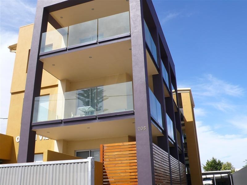 2/205 Lady Gowrie Drive, Largs Bay SA 5016