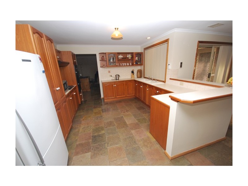 31 Hillcott Avenue, Wynn Vale SA 5127