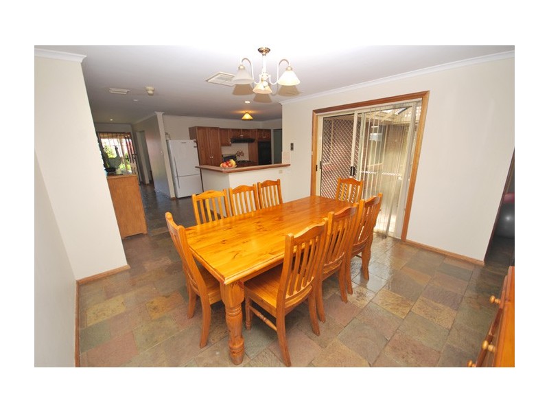 31 Hillcott Avenue, Wynn Vale SA 5127