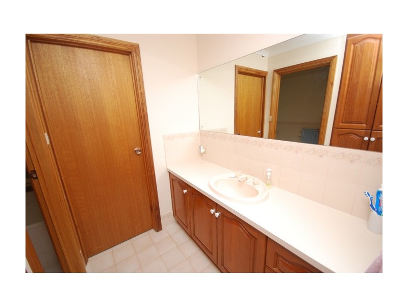 31 Hillcott Avenue, Wynn Vale SA 5127