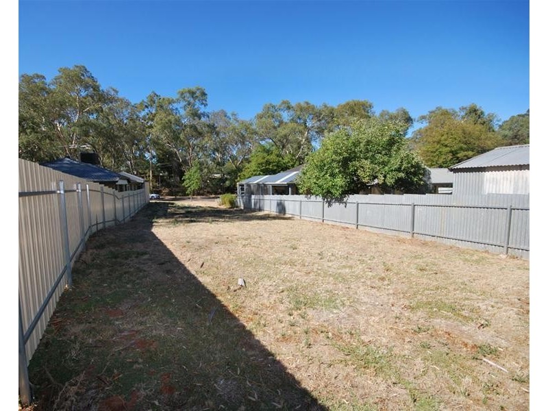 4 Lincoln Drive, Redwood Park SA 5097