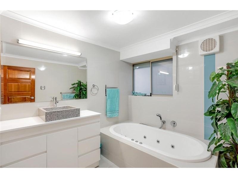 6 Leigh Street, Salisbury Heights SA 5109