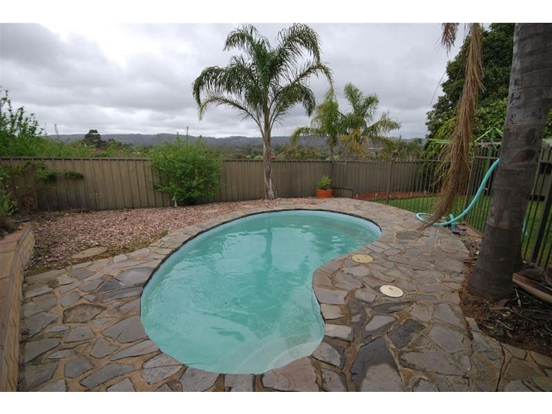 5 Papps Court, Redwood Park SA 5097