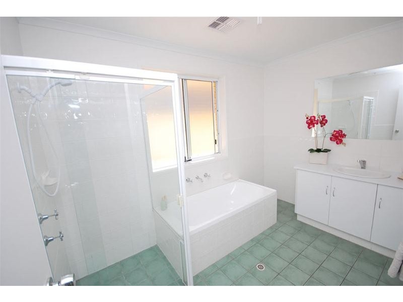 14 Dunedin Avenue, Hillcrest SA 5086