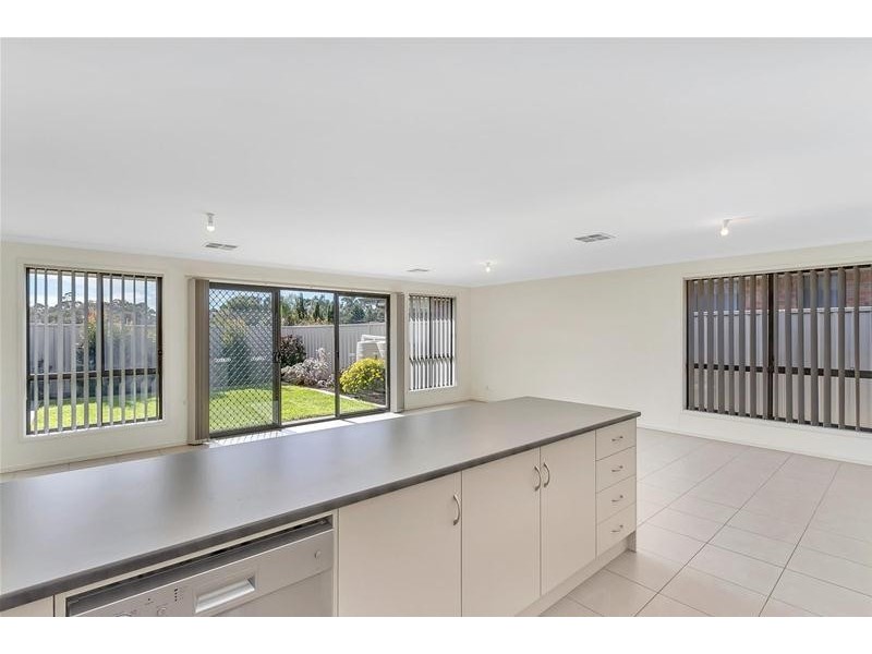 4 Duncan Crescent, Highbury SA 5089