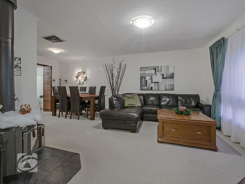 31 Lorikeet Avenue, Modbury Heights SA 5092