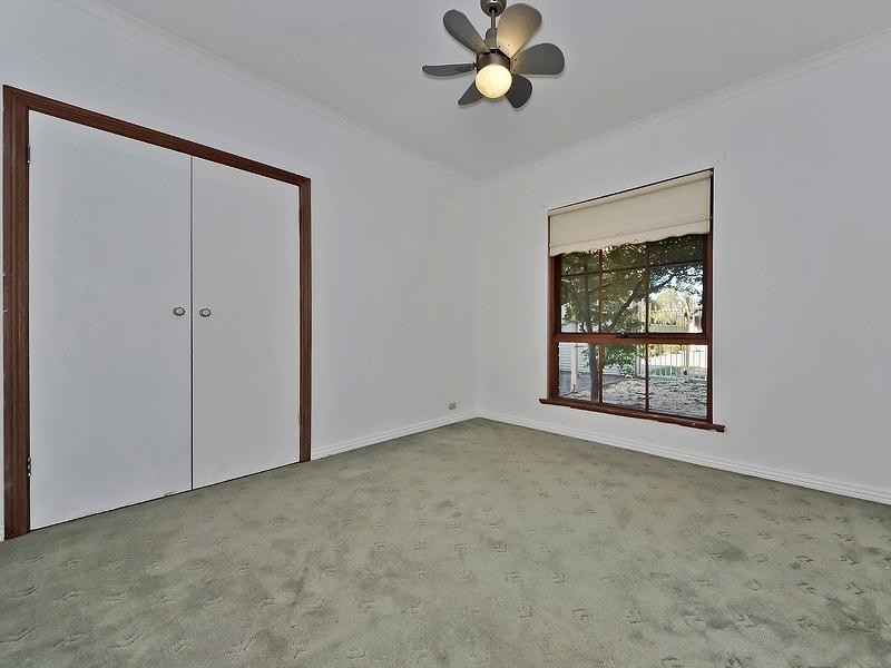 16 La Perouse Crescent, Fairview Park SA 5126