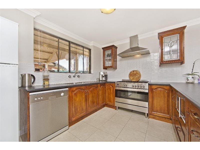 33A Packer Crescent, Paradise SA 5075