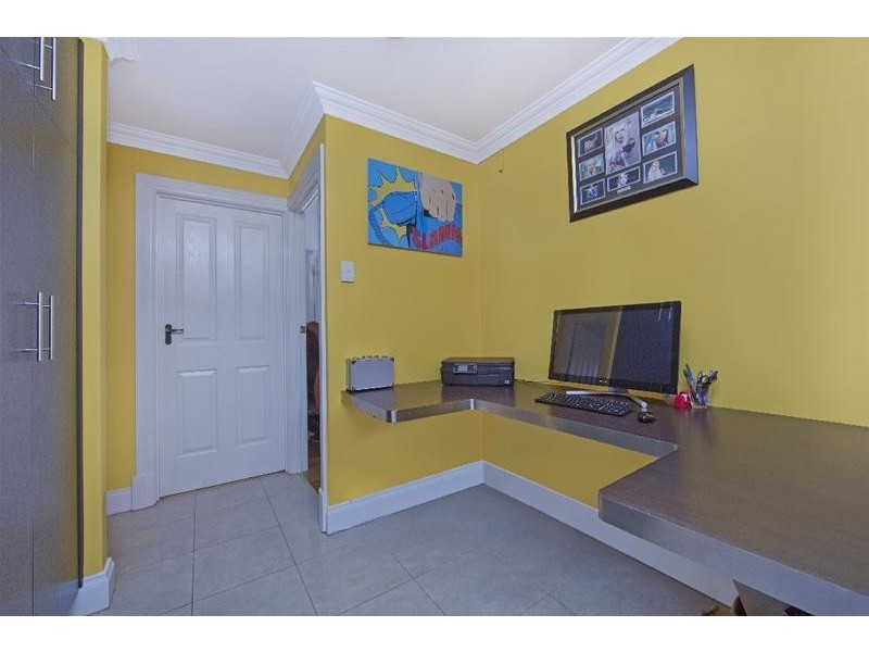 33A Packer Crescent, Paradise SA 5075