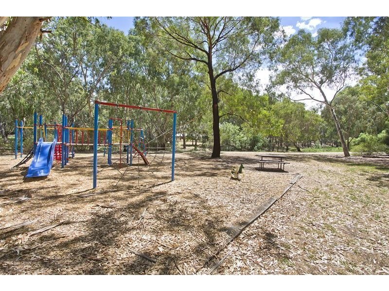 33A Packer Crescent, Paradise SA 5075