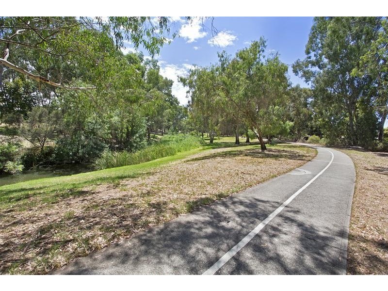 33A Packer Crescent, Paradise SA 5075