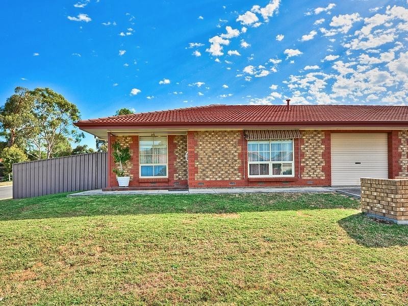 1/2 Wackett Street, Modbury Heights SA 5092