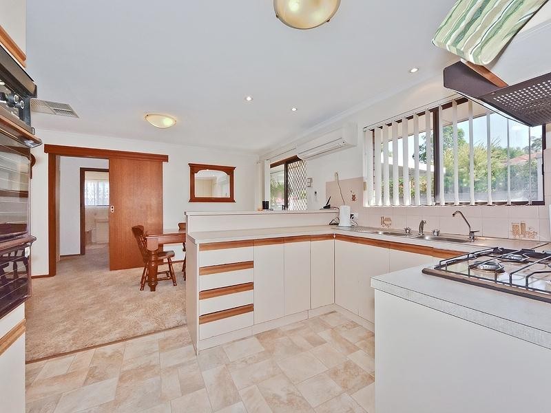 1/2 Wackett Street, Modbury Heights SA 5092