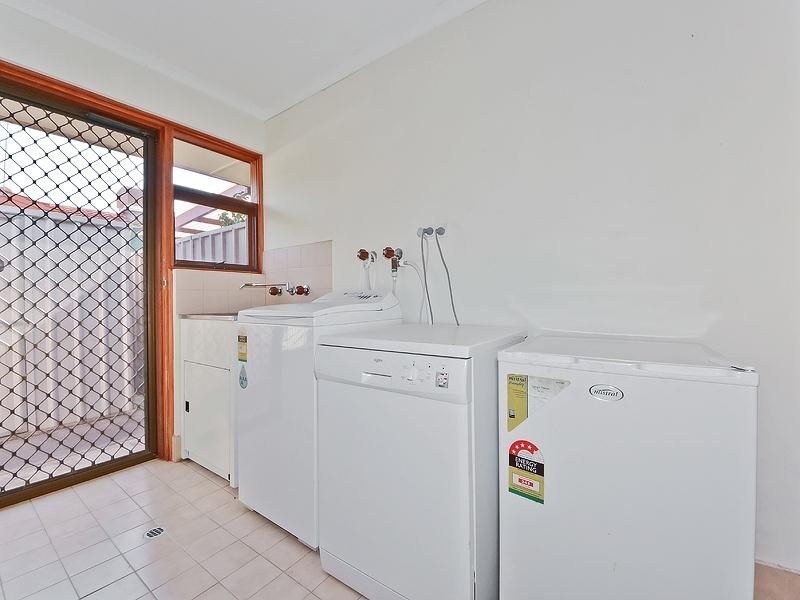 1/2 Wackett Street, Modbury Heights SA 5092