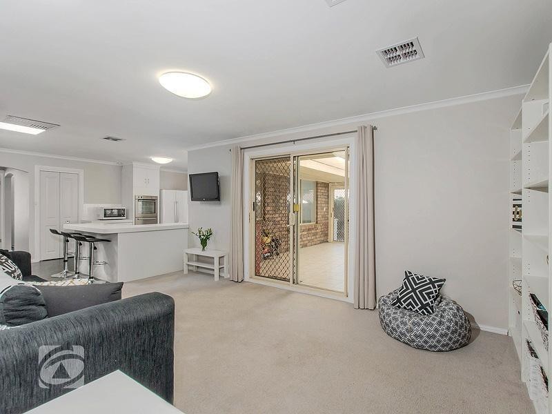 10 Dotterel Court, Wynn Vale SA 5127