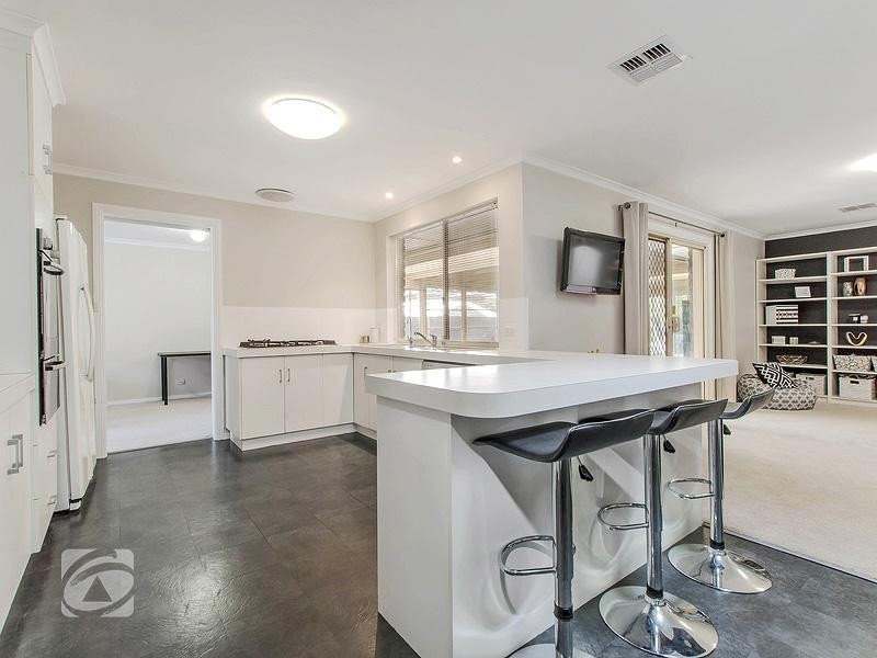 10 Dotterel Court, Wynn Vale SA 5127