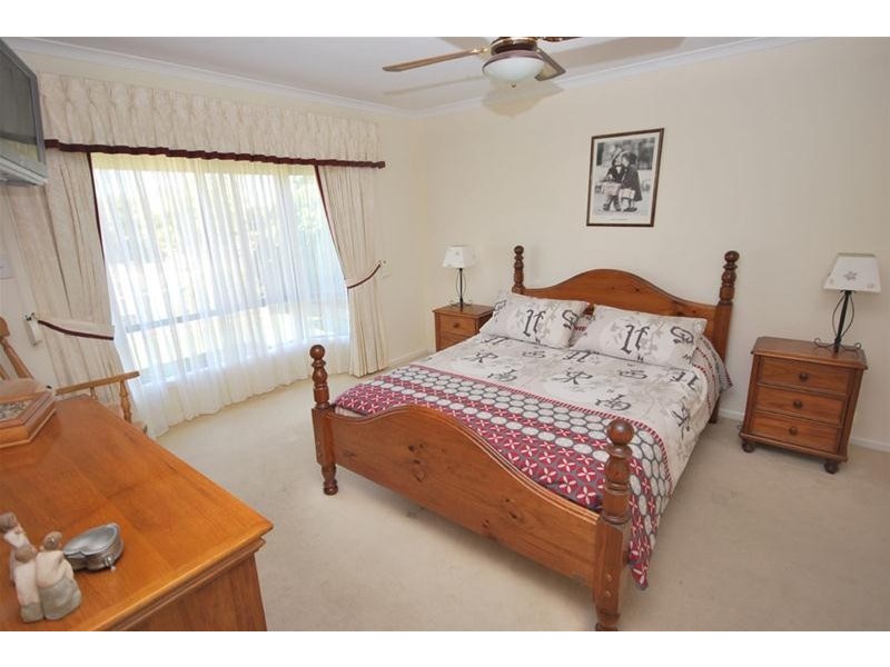 42 Gateway Drive, Salisbury Heights SA 5109