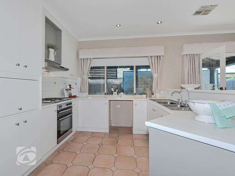 10 Dinham Road, Athelstone SA 5076