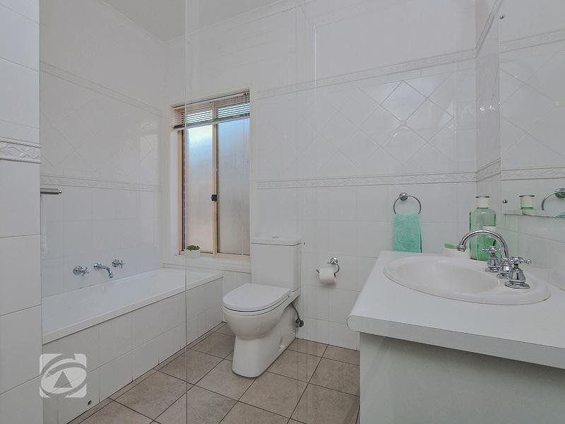 10 Dinham Road, Athelstone SA 5076