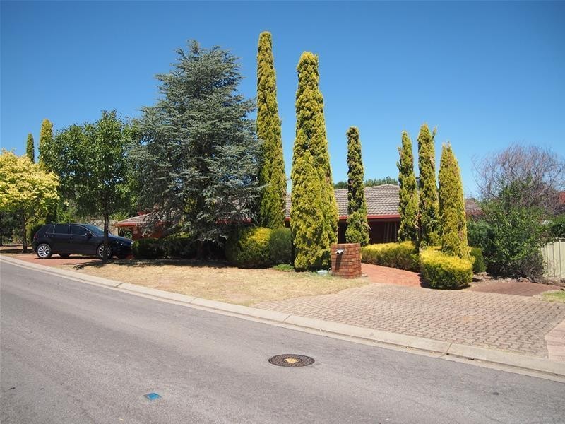 8 Sarnia Farm Road, St Agnes SA 5097