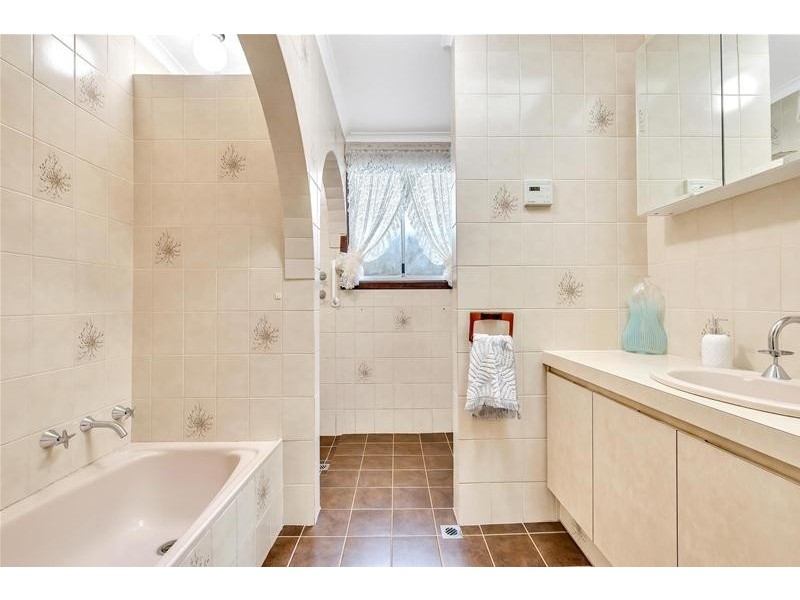 25 Doxiadis Street, St Agnes SA 5097