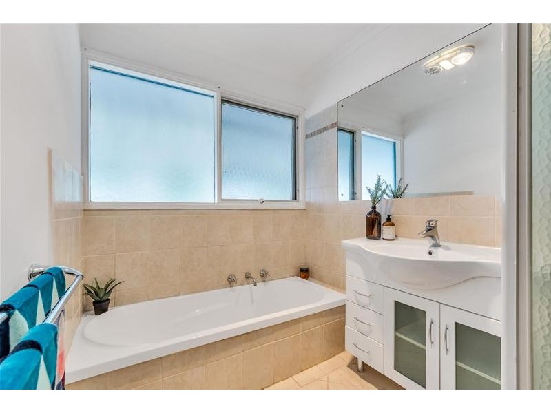 3 Chapman Crescent, Redwood Park SA 5097