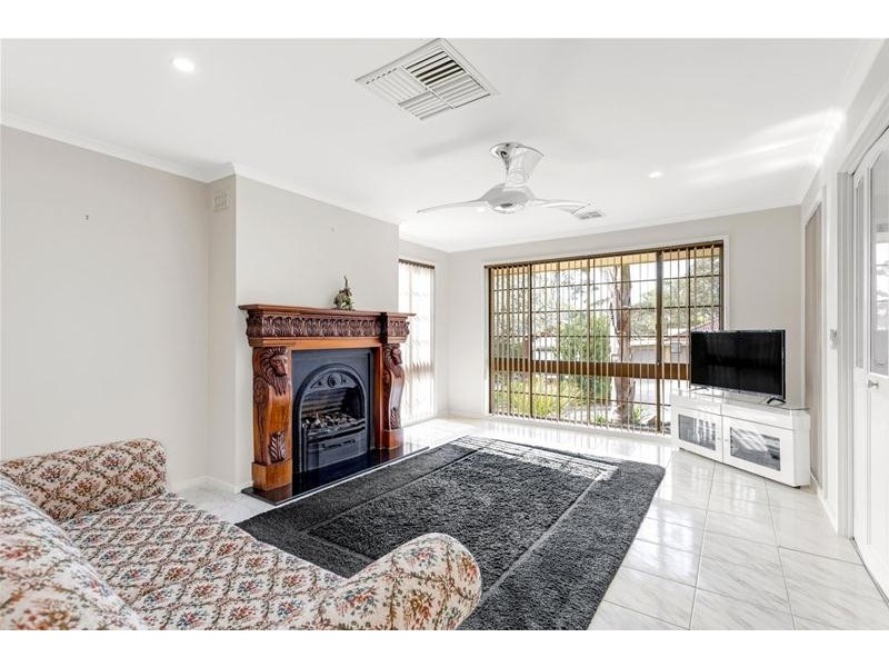 33 Baldwin Crescent, Wynn Vale SA 5127