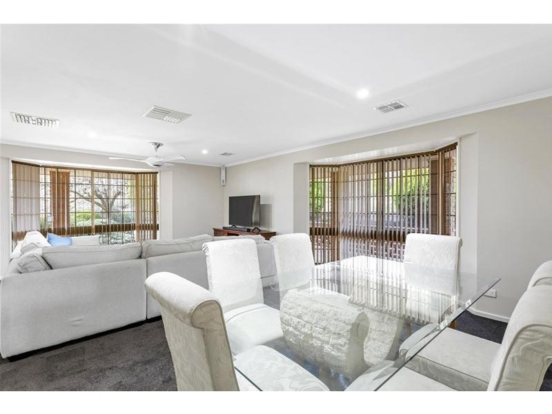 33 Baldwin Crescent, Wynn Vale SA 5127