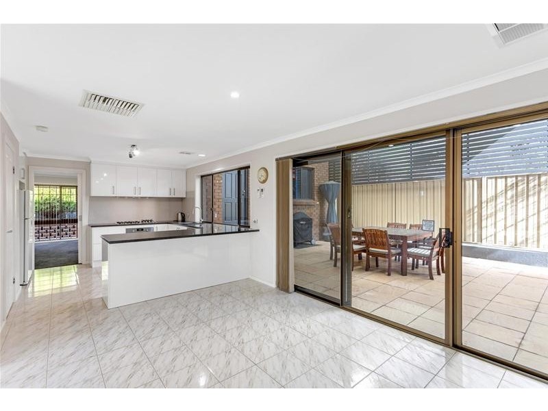 33 Baldwin Crescent, Wynn Vale SA 5127